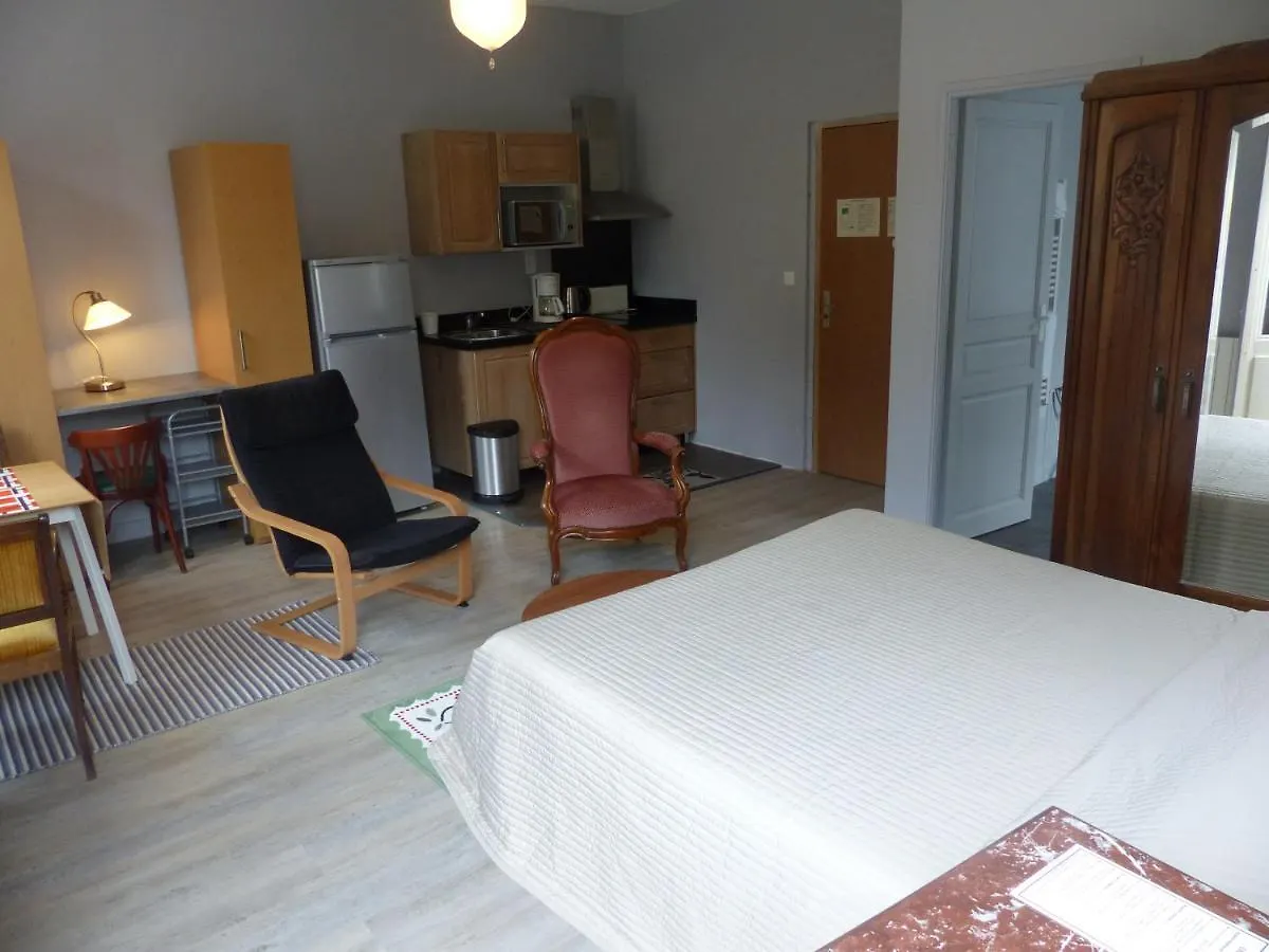 Hotel Des Thermes Bourbon-lʼArchambault